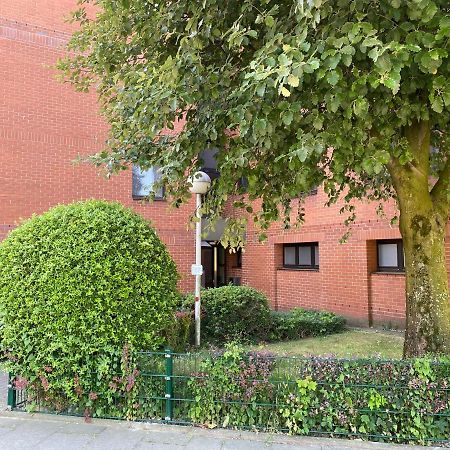 Schoene Wohnung Mit Rheinblick/Duesseldorf/Neuss/Messe Exterior photo